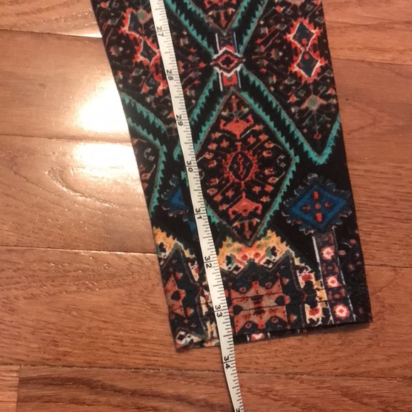 Women’s Boho Geometric Print Leggings Size Small - Picture 6 of 6